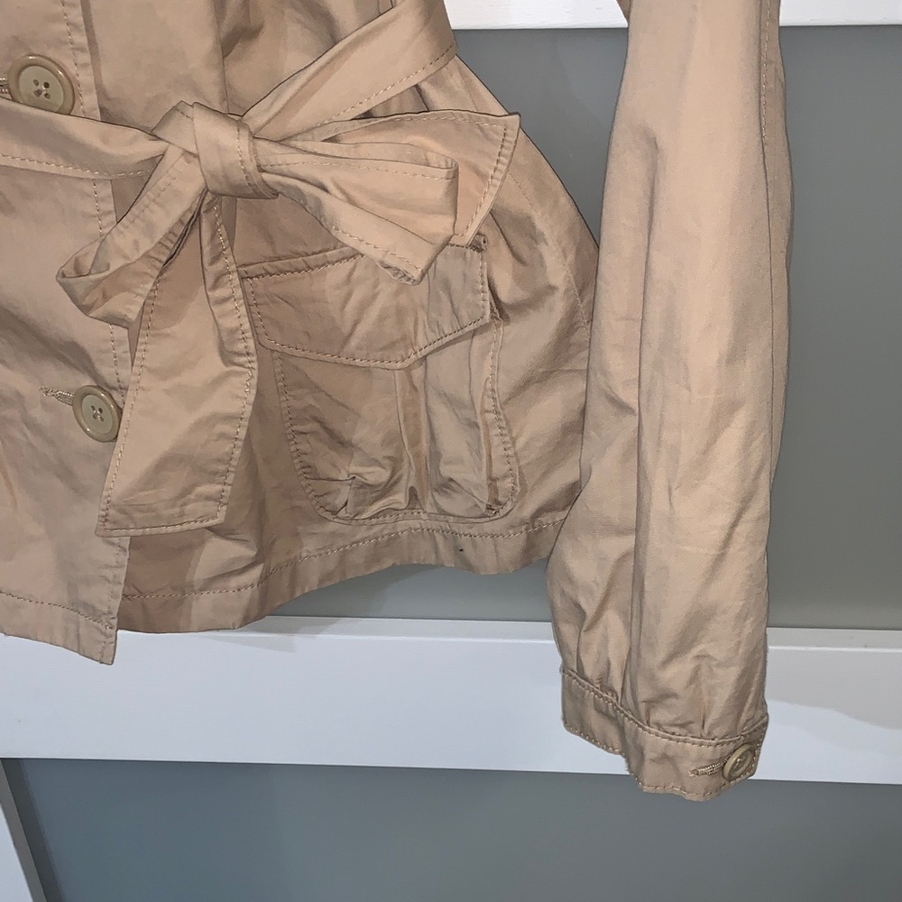 Old Navy Beige Women's Blazer with Belt - Picture 3 of 7